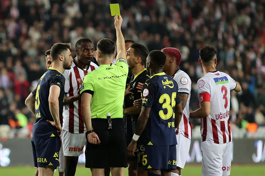 Sivasspor-Fenerbahçe maçının VAR kayıtları açıklandı - 2