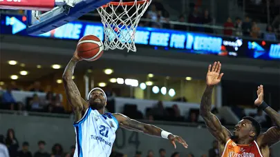 Türk Telekom play-off'a galibiyetle başladı