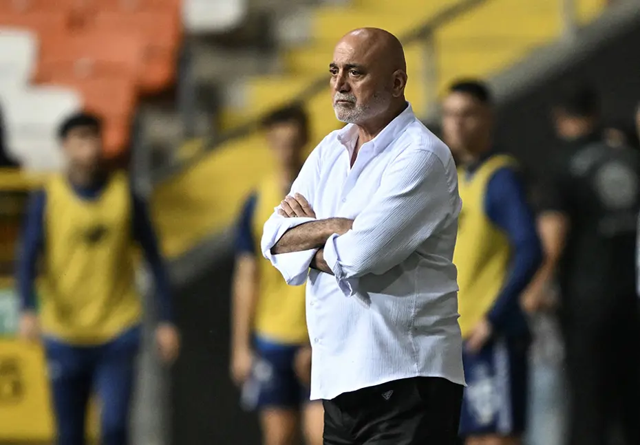 Şampiyonluğu 1 puanla kaçıran Hikmet Karaman'ın sözleşmesiyle ilgili kulübünden flaş açıklama geldi - 2