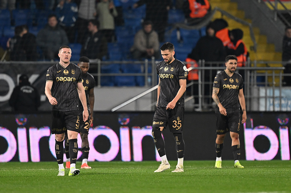 "Şenol Güneş'in de yapacağı bir şey yok" | Spor yazarları Trabzonspor için ne dedi?