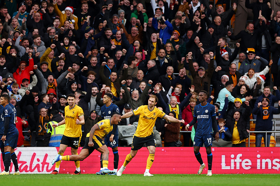 Wolves, Chelsea'yi 2 golle geçti