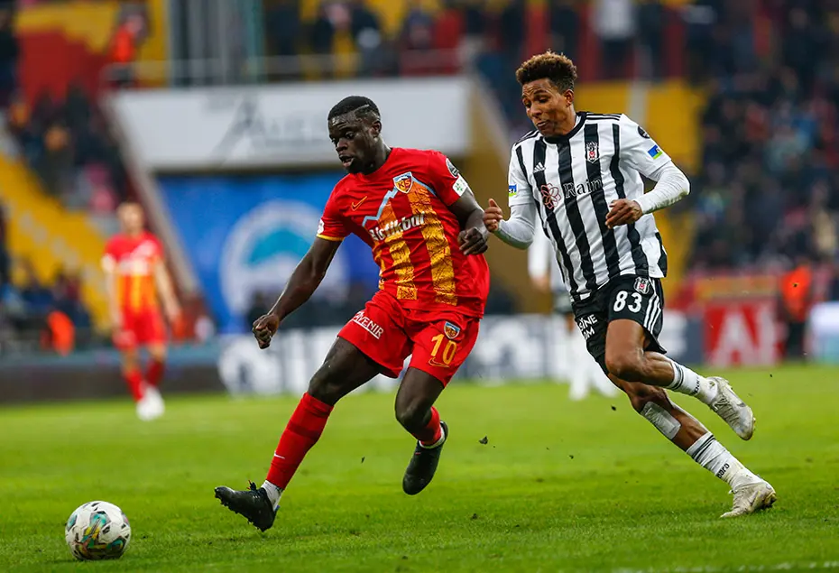 "Gurur ve Utanç" Spor yazarları Beşiktaş için ne dedi? - 2