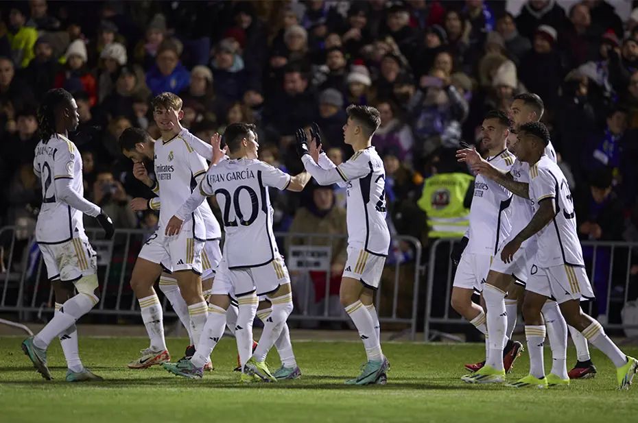UEFA kulüpler sıralaması güncellendi: Fenerbahçe, Galatasaray ve diğer Türk takımları kaçıncı? - 4