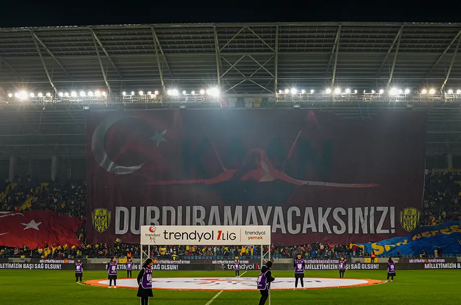 Ankaragücü taraftarından TUSAŞ için anlamlı koreografi - 5