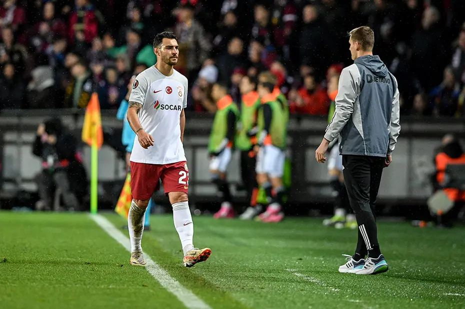 Galatasaray maçı Çekya'da manşetlerde: "Sparta Prag Türklere gerçek futbol cehennemini gösterdi" - 5