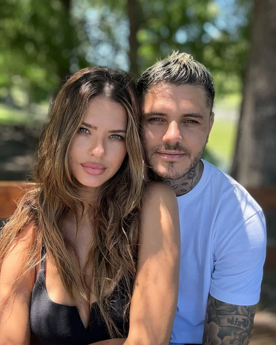 Icardi'nin China Suarez paylaşımında herkesin atladığı detay: Bileğine dikkat - 2 Icardi'nin China Suarez paylaşımında herkesin atladığı detay: Bileğine dikkat - 2