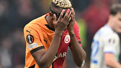 Victor Osimhen'e büyük şok: Yeni piyasa değeri resmen açıklandı