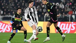 Juventus son 16 yolunda avantaj elde etti Juventus son 16 yolunda avantaj elde etti