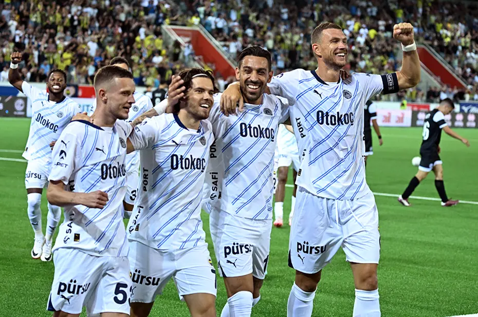"Dzeko-Tadic A.Ş." | Spor yazarları, Fenerbahçe'nin Lugano galibiyetini değerlendirdi - 3 "Dzeko-Tadic A.Ş." | Spor yazarları, Fenerbahçe'nin Lugano galibiyetini değerlendirdi - 3
