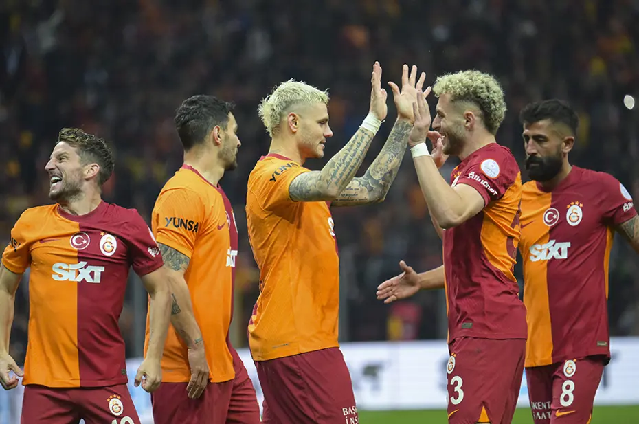 Süper Lig'de dev derbi: Galatasaray-Fenerbahçe maçı öncesi tüm notlar - 3