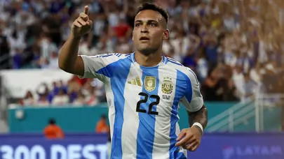 Lautaro Martinez'in golleri galibiyeti getirdi: Arjantin'den 3'te 3