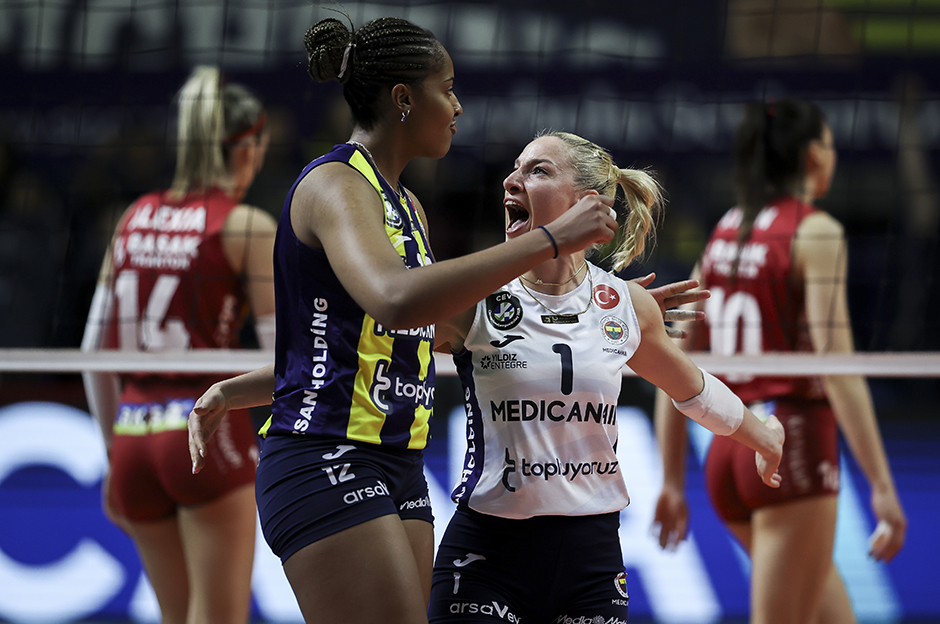 Fenerbahçe Medicana, Vakıfbank'ın rakibi oldu