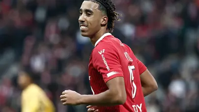 ManU ve Real Madrid devrede: Transferde düğümü Leny Yoro çözecek