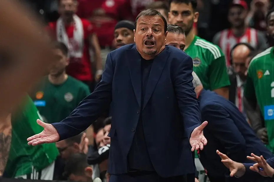 Yunanistan karıştı, Ergin Ataman'ı tutuklatmak istiyorlar: Derbide skandal Türkiye tezahüratı - 3