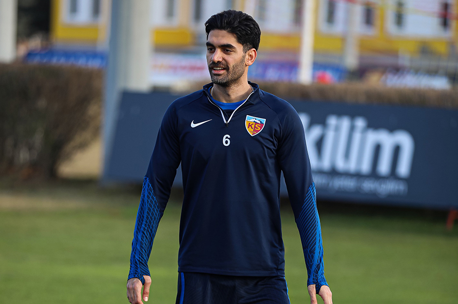Kayserispor'dan iç transfer: 3 yıllık imza