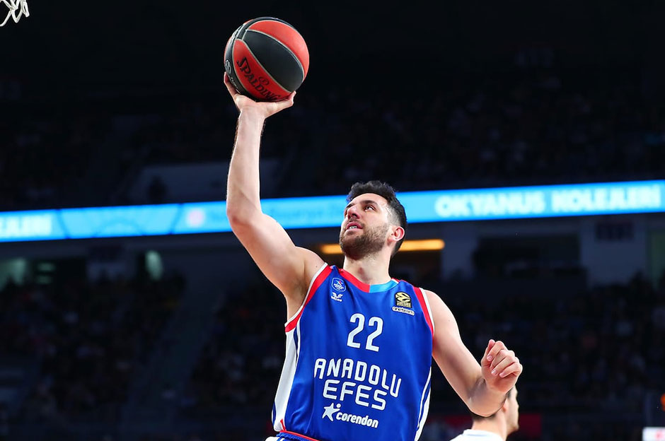 Anadolu Efes'in konuğu Partizan