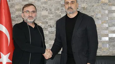 Sakaryaspor'un yeni hocası belli oldu: Mustafa Dalcı ile 1.5 yıllık sözleşme