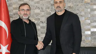 Sakaryaspor'un yeni hocası belli oldu: Mustafa Dalcı ile 1.5 yıllık sözleşme