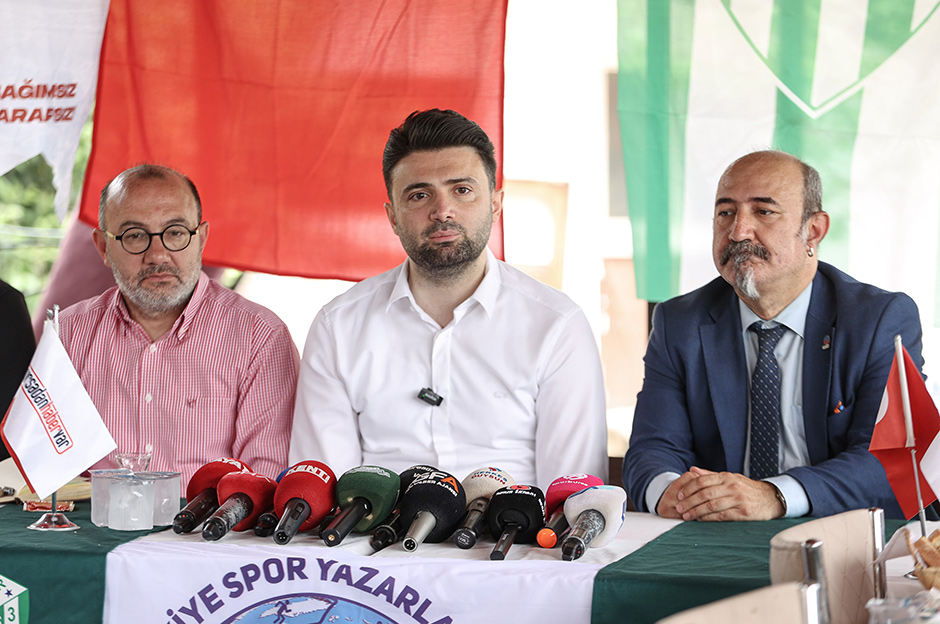 Bursaspor'dan 2. Lig için tarihi kombine satışı