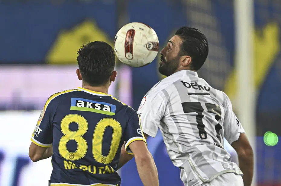 Emre Belözoğlu Beşiktaş maçında yok - 5