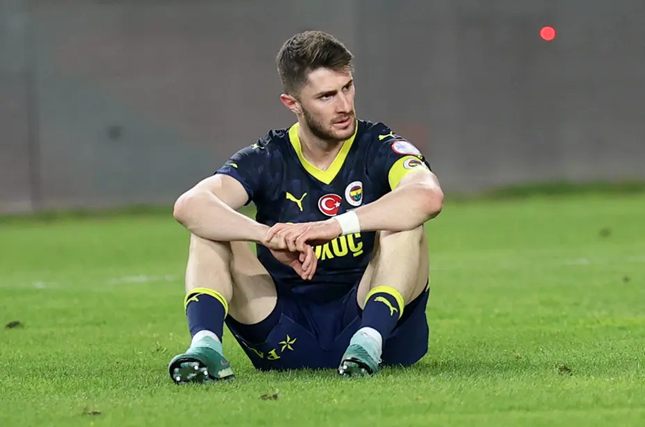 İsmail Yüksek'ten Benfica kararı: Teklif artık yüksek sesle konuşulmaya başlanmıştı - 4 İsmail Yüksek'ten Benfica kararı: Teklif artık yüksek sesle konuşulmaya başlanmıştı - 4