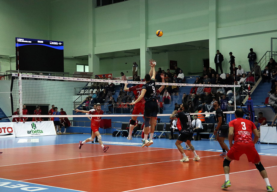 Ziraat Bankkart deplasmanda kazandı