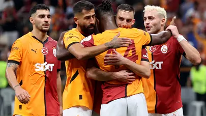 "Galatasaray-Rize maçının tekrarını mı yayınladınız?" | Spor yazarları Galatasaray için ne dedi?