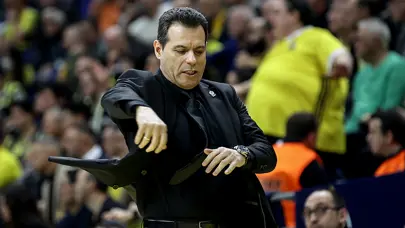 Fenerbahçe Beko koçu Itoudis: "Yunan ve Türk dostluğuyla ilgili sözlere teşekkür ediyorum"