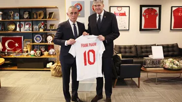 Hollanda futbolunun patronundan İbrahim Hacıosmanoğlu'na ziyaret