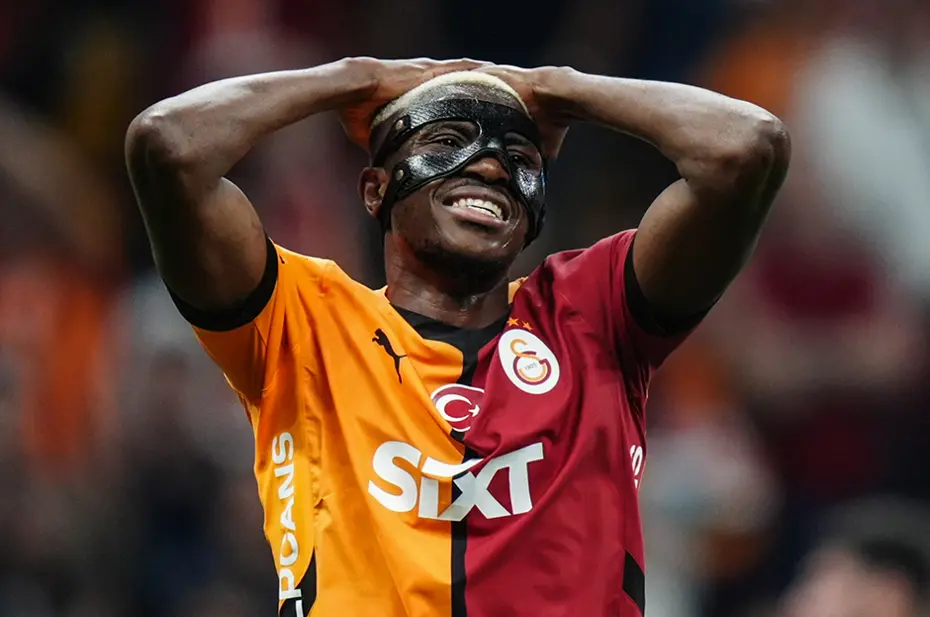 Büyük olay! İlk yarı bitti, Osimhen tartıştığı Ba'yı koridora çağırdı - 2