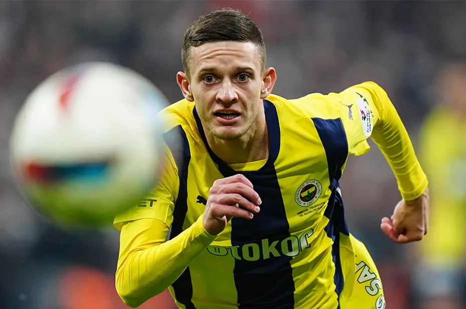 Fenerbahçe'nin yıldızından sosyal medyada olay hamle, forma değiştirdi - 4