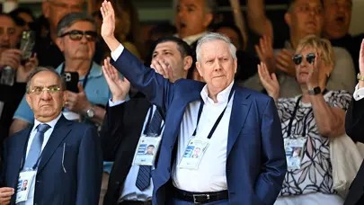 Aziz Yıldırım kongreyi terk etti: Basın açıklaması kararı