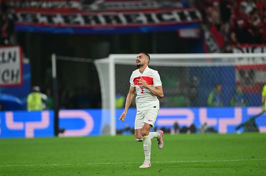 Merih Demiral'dan Fenerbahçe'ye transferi için flaş açıklama - 5 Merih Demiral'dan Fenerbahçe'ye transferi için flaş açıklama - 5