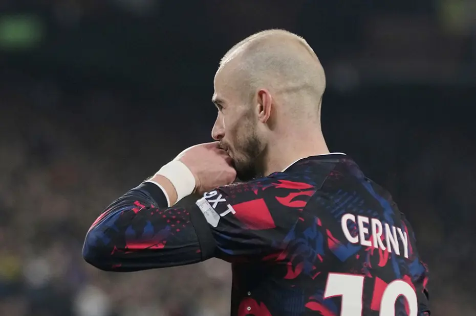 Beşiktaş'ın Vaclav Cerny transferini tepetaklak edecek sözler: Resmen açıkladılar - 7