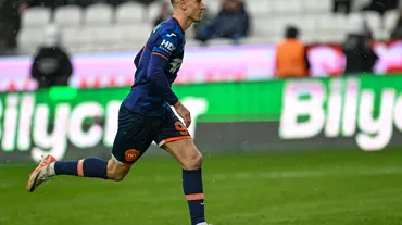 Piatek hat-trick yaptı, Başakşehir 2-0'dan geri döndü