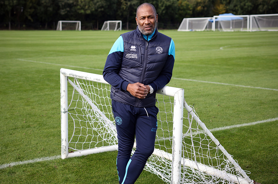 Les Ferdinand'dan Chelsea için ağır sözler: "Futbolcular artık orada oynamak istemiyor"