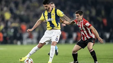 SON DAKİKA | Fenerbahçe taraftarından stadyum anonsuna tepki ve Aziz Yıldırım tezahüratı
