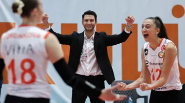 Eczacıbaşı'nda Ferhat Akbaş'a yeni sözleşme