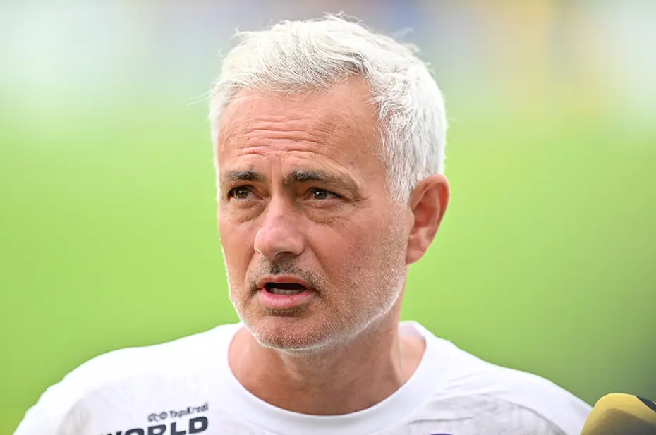 Fenerbahçe'de 4 isim yolcu: Mourinho açıklamıştı - 3 Fenerbahçe'de 4 isim yolcu: Mourinho açıklamıştı - 3