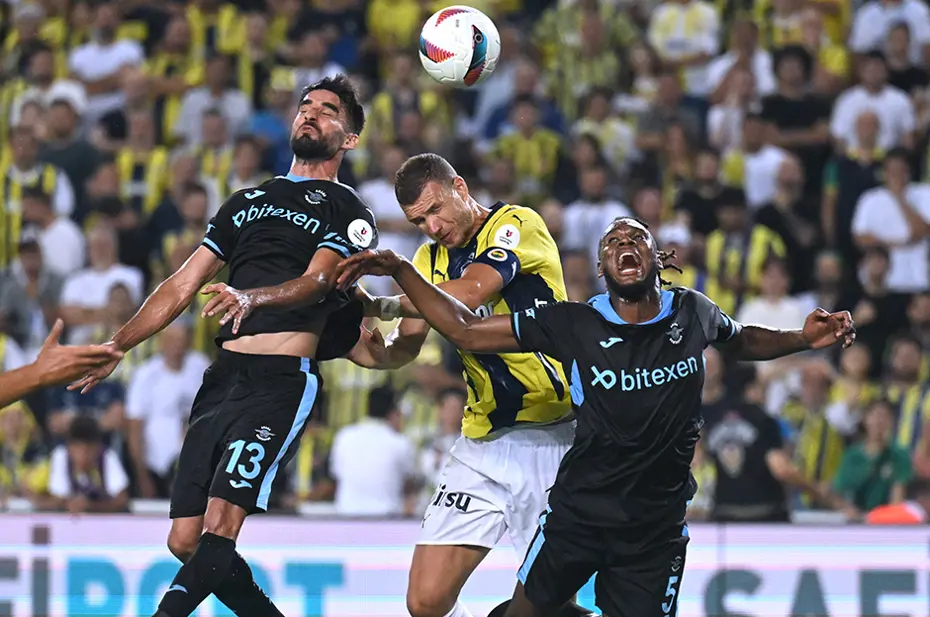 Trio ekibi Fenerbahçe - Adana Demirspor maçındaki kararları yorumladı: Kırmızı kart ve penaltı var mı? - 4