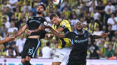 Trio ekibi Fenerbahçe - Adana Demirspor maçındaki kararları yorumladı: Kırmızı kart ve penaltı var mı?