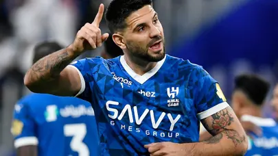 Fenerbahçe'yle anılan Mitrovic için dünya devi devreye girdi