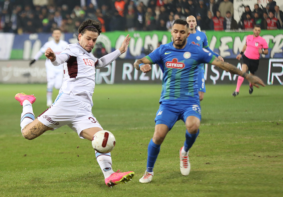 Spor yazarları Çaykur Rizespor-Trabzonspor maçı için ne dedi?