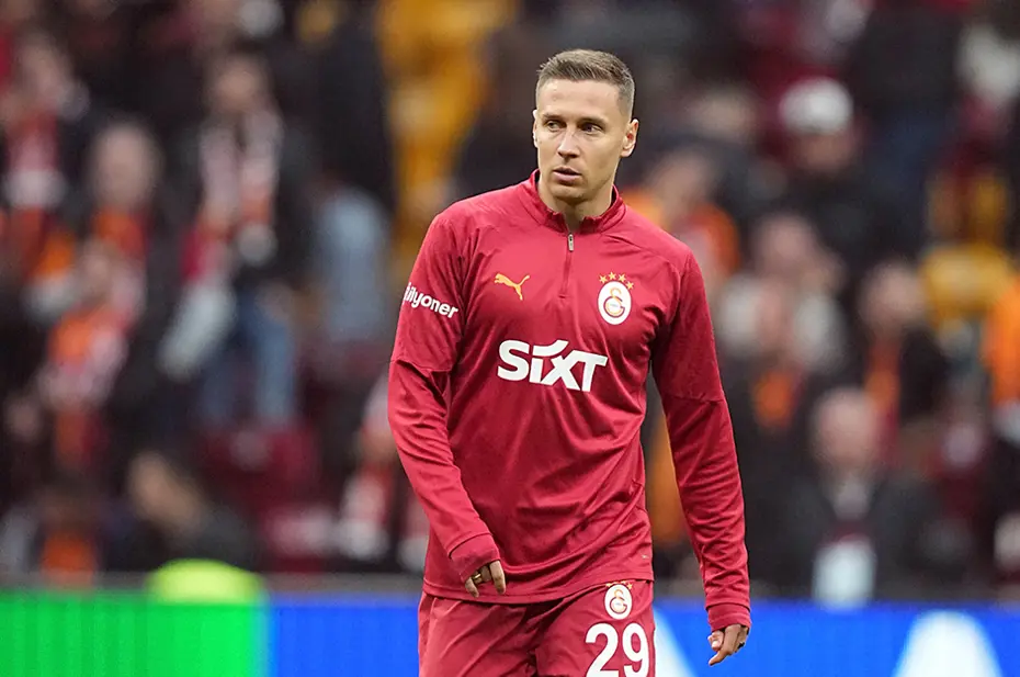 Galatasaray'da ayrılacak isimler belli oldu: En az 6 isimle vedalaşılacak - 3 Galatasaray'da ayrılacak isimler belli oldu: En az 6 isimle vedalaşılacak - 3