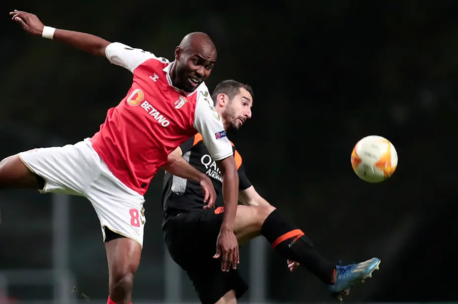 Transfer görüşmeleri başladı: Fenerbahçe, menajeri İstanbul'a davet etti - 7 Transfer görüşmeleri başladı: Fenerbahçe, menajeri İstanbul'a davet etti - 7