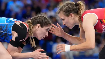 Paris 2024'te milli güreşçiden talihsiz mağlubiyet: 5-0 öndeyken tuşla yenildi