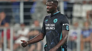 Adana Demirspor'dan ayrılan M'Baye Niang, Serie A'da
