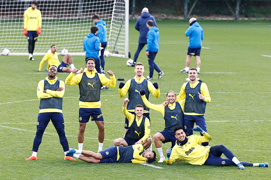 Fenerbahçe, Kayserispor maçının taktiğini çalıştı