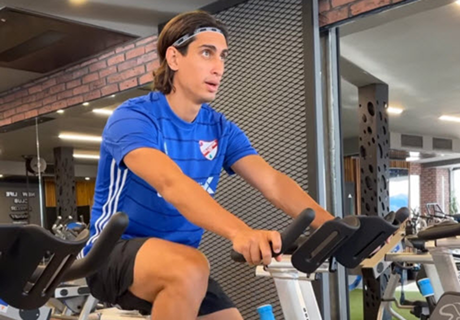 Altay'da Naderi kafa karıştırdı