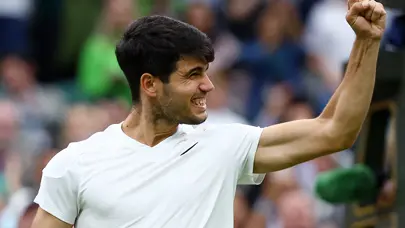 Alcaraz ve Medvedev, Wimbledon'da yarı finale çıktı